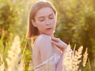 HelloAlice Live Cam HelloAlice Live Cam